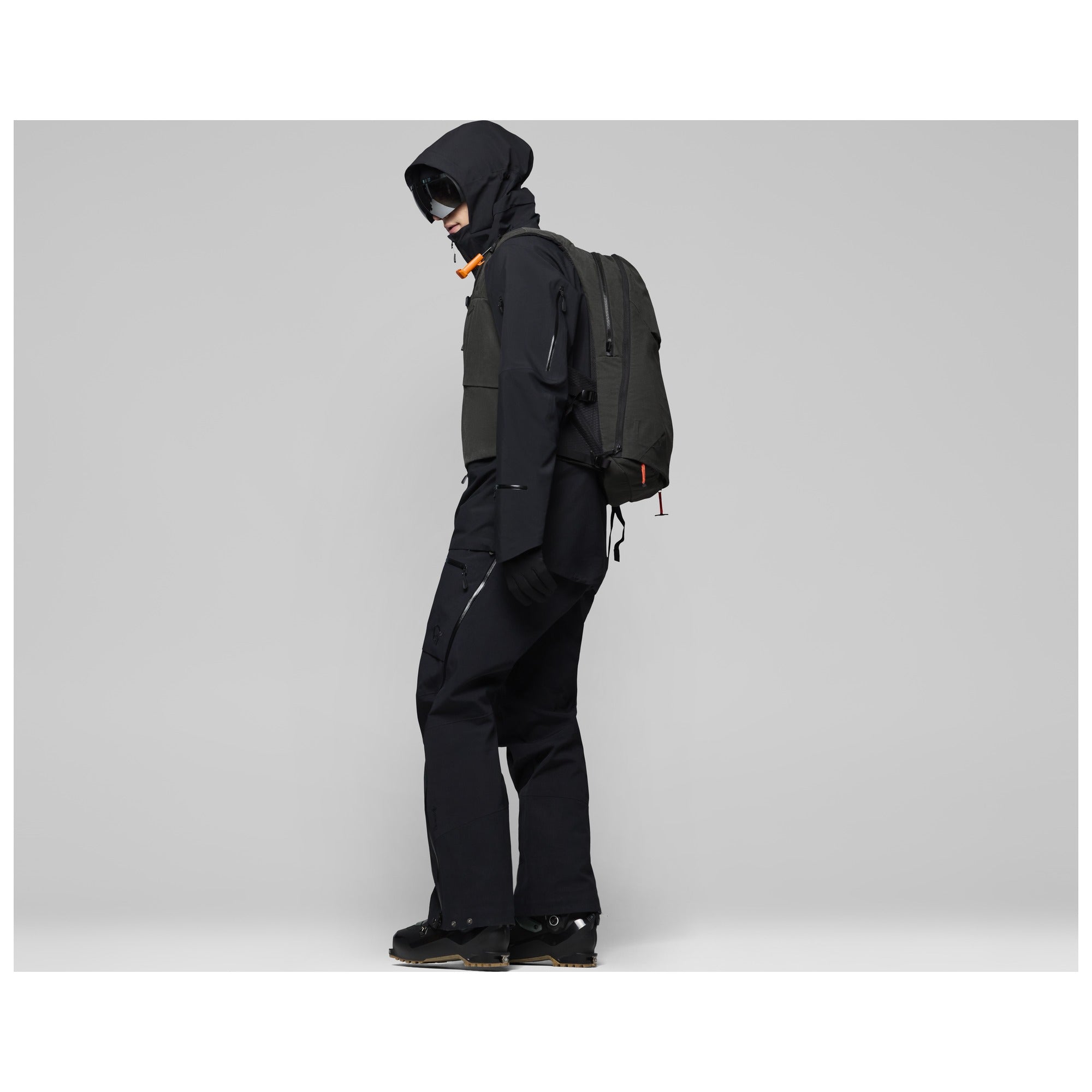 lofoten Avi ACE 15L Pack