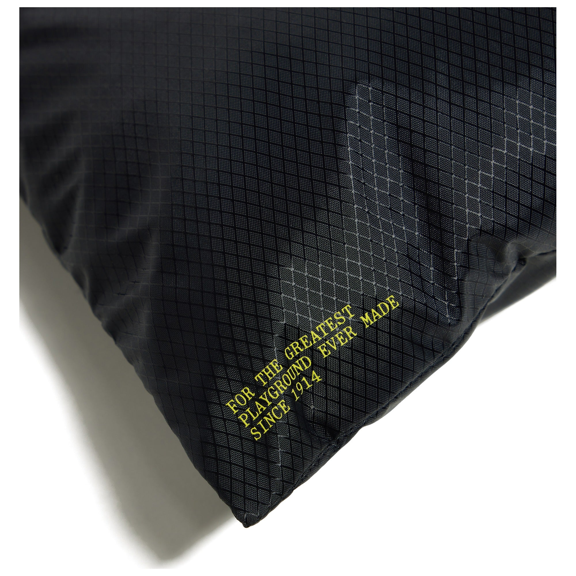 Flat accessory bag