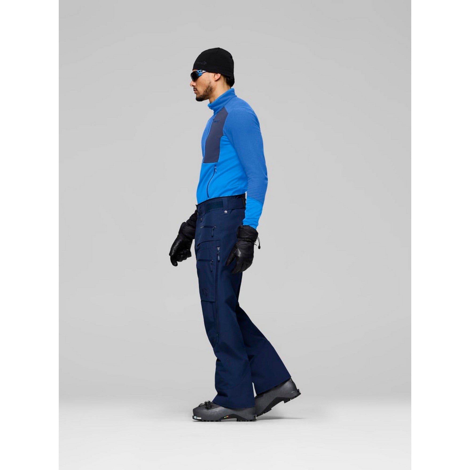Auto_1020-24-2295-look-S.jpg