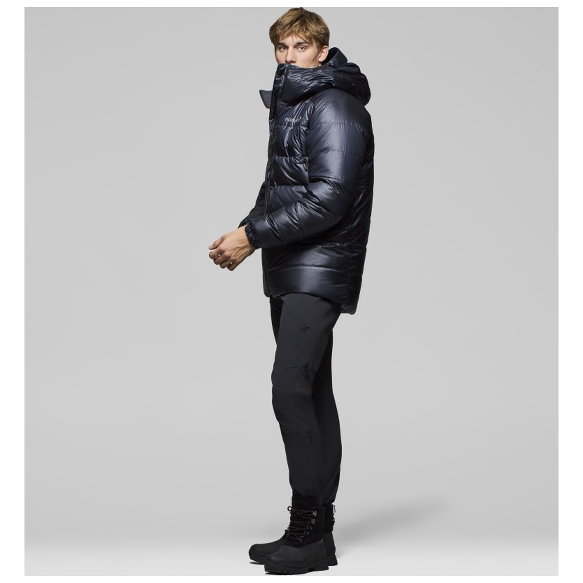 M Trollveggen down800 Hood