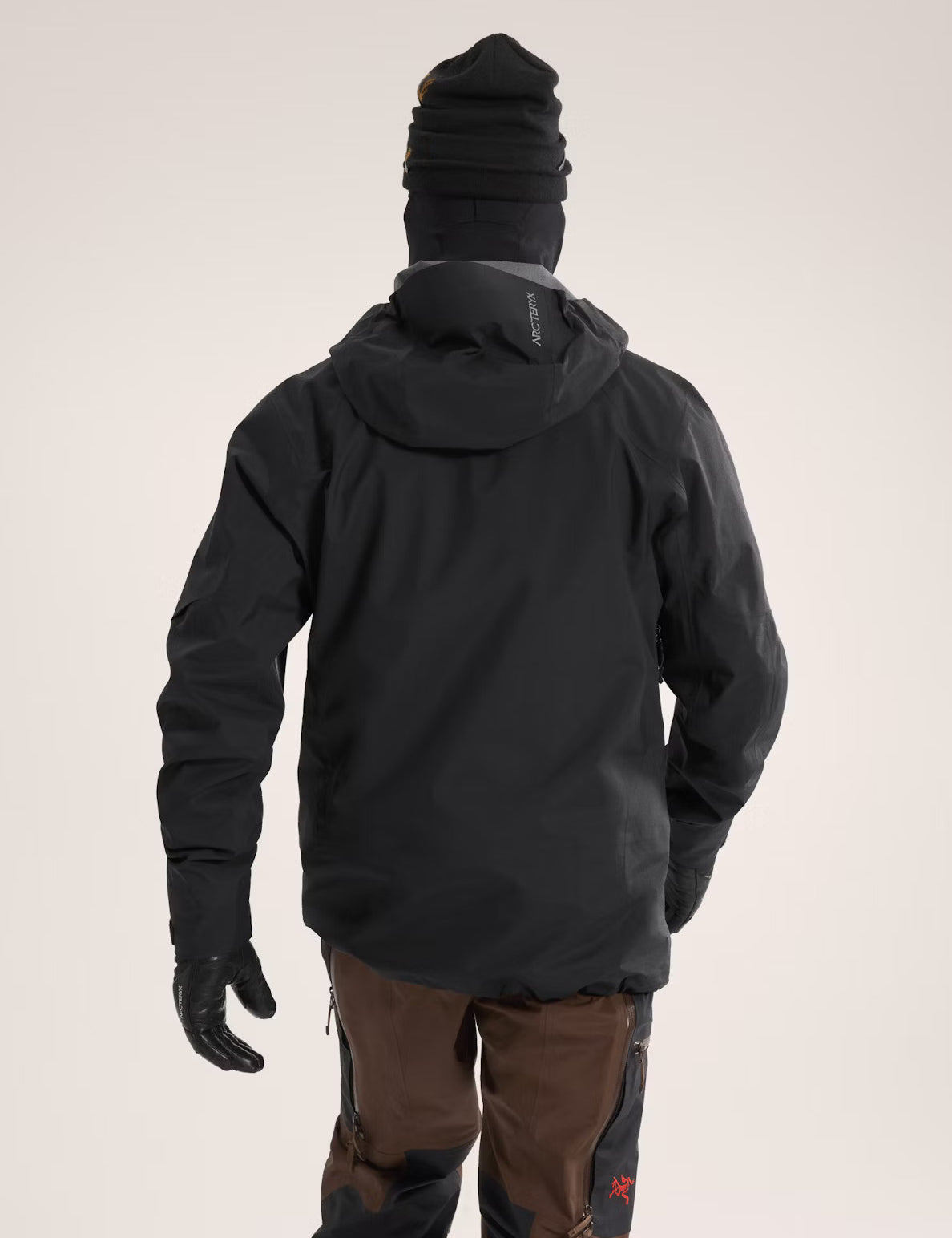 F25-X000010536-Sabre-Jacket-Black-Back-View.jpg