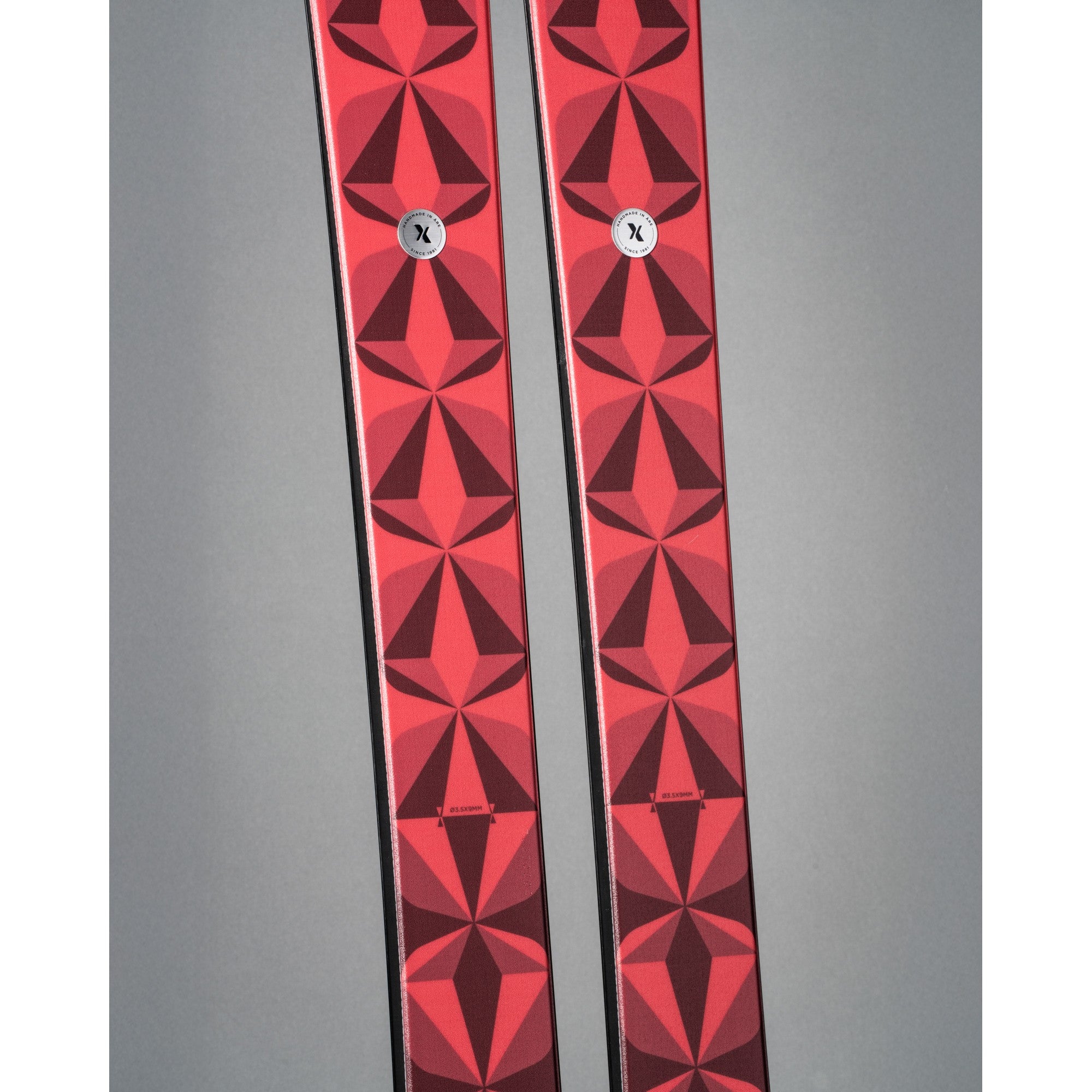 Icon 102 25/26