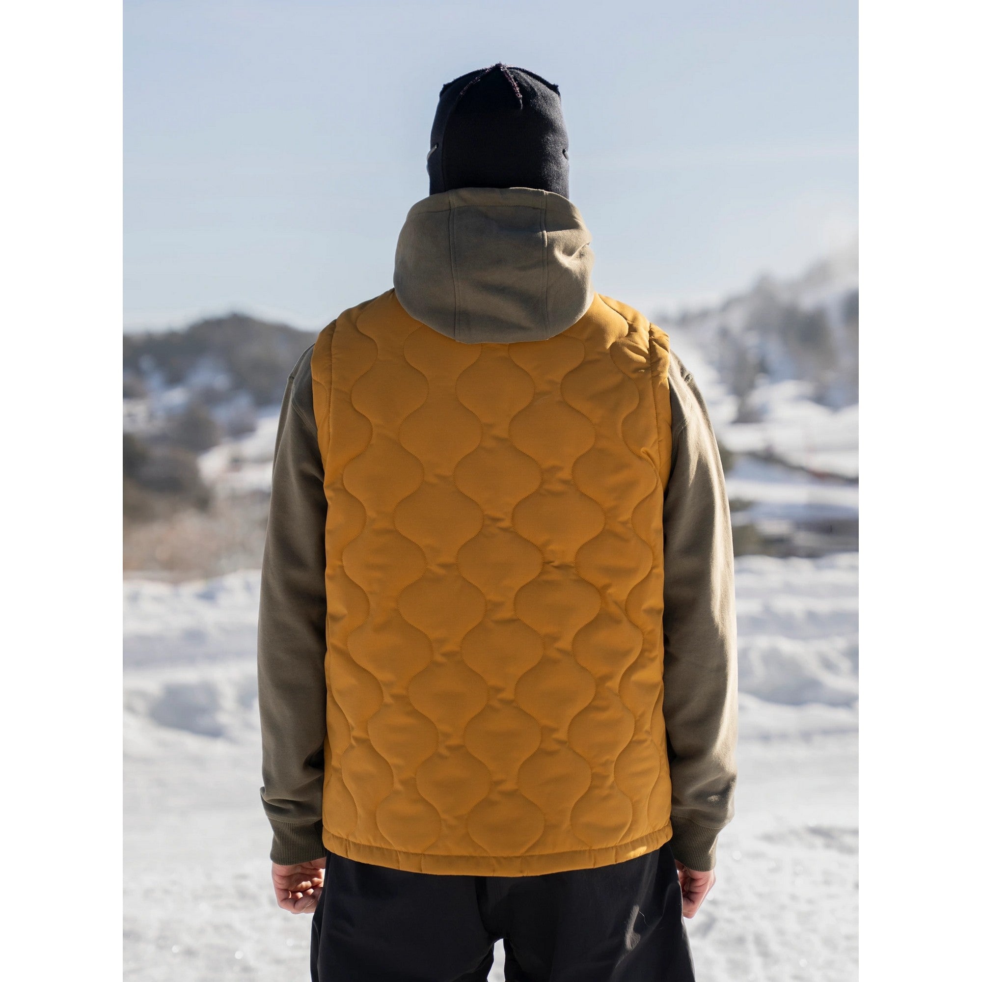 Yowler Vest