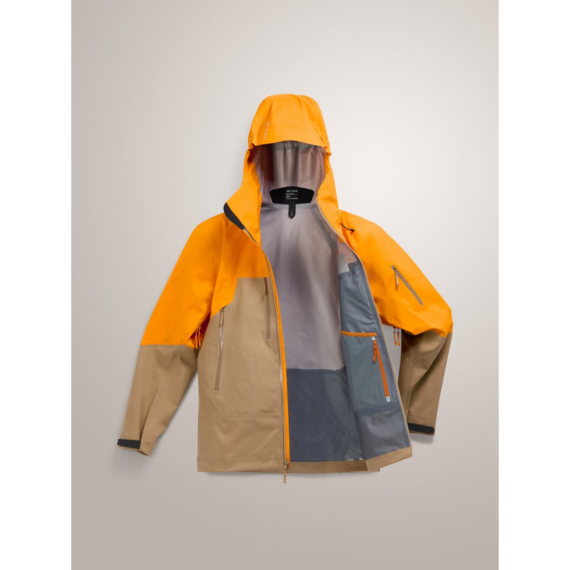 RushJacketMBlaze-Canvas_3.jpg