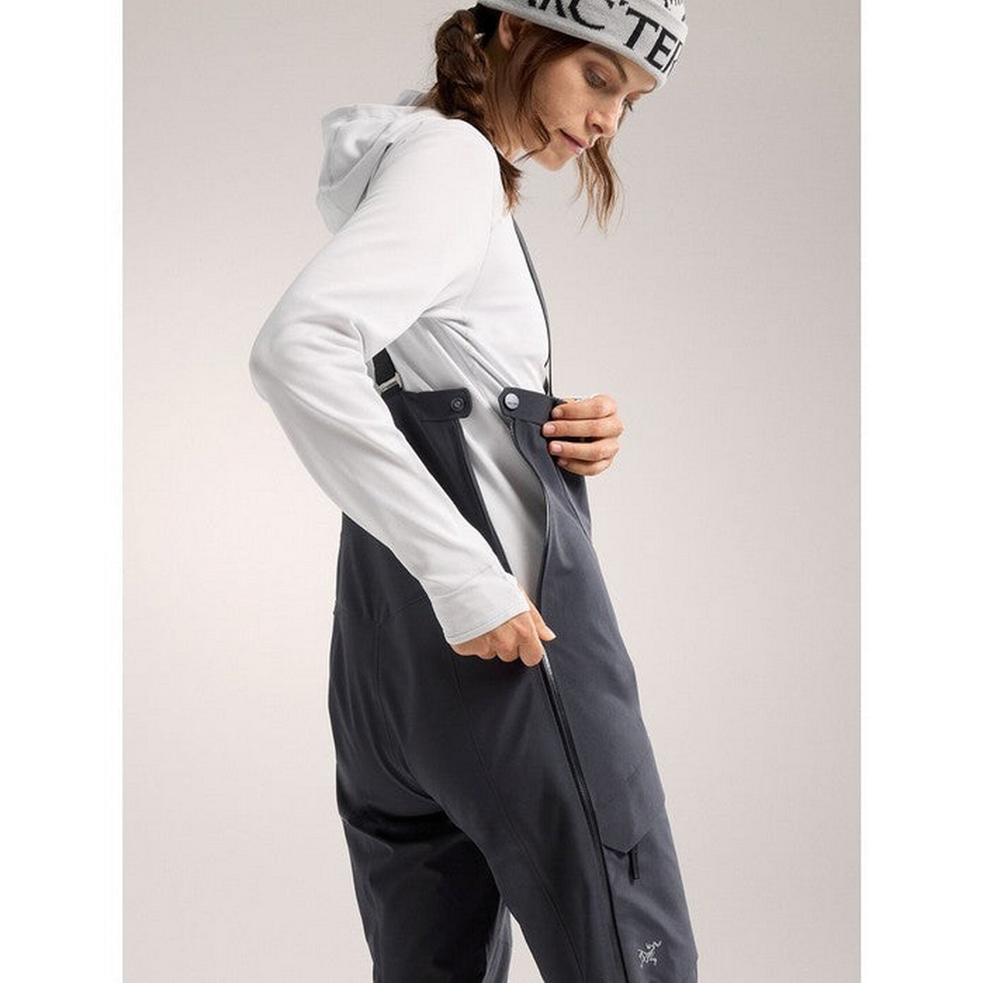 Rush_Bib_Pant_W_Black_4_592cbca8-7f9f-4389-a20f-8540e5e80db5.jpg