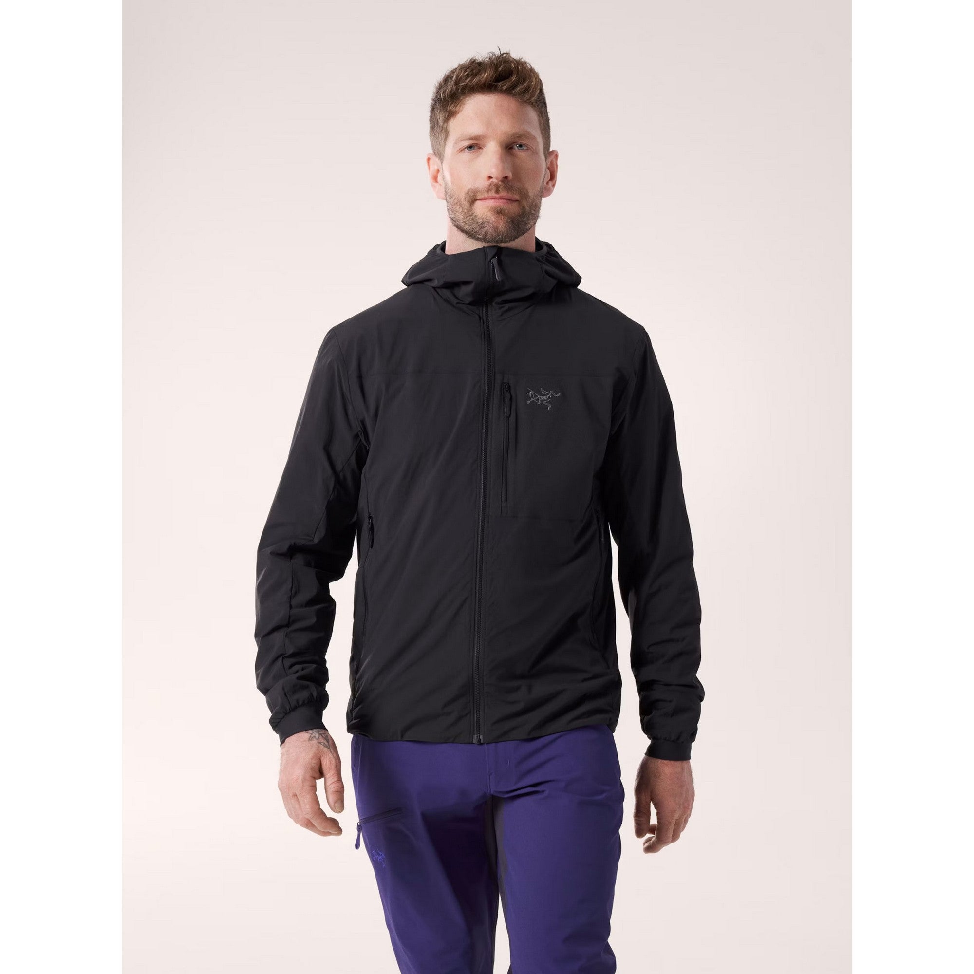 S25-X000009557-Proton-SL-Hoody-Black-Front-View.jpg