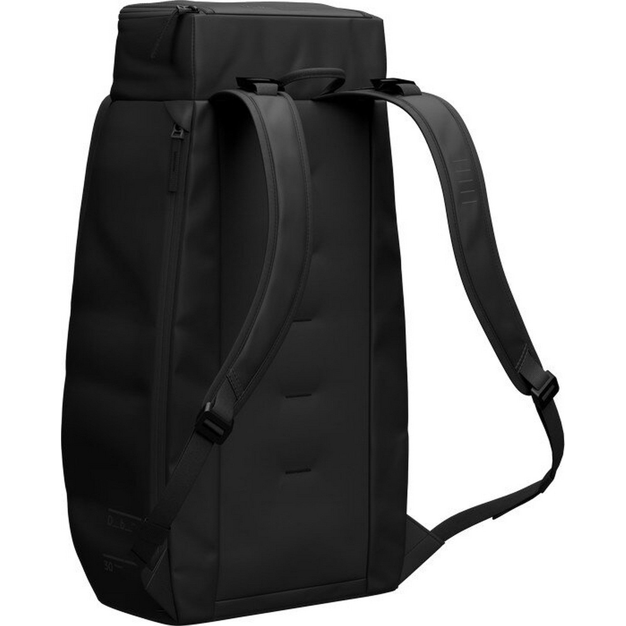 The_Hugger_30L_Blackout_3_8511c11e-aaa0-4586-8be0-79d79d0fd96b.jpg