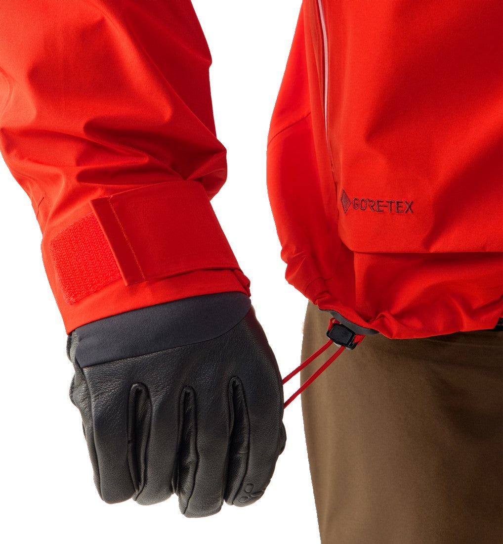 Haglöfs Vassi GTX II Jacket Men Tech Red/Carmine Red