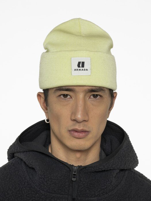 Armada Staple Beanie Lume